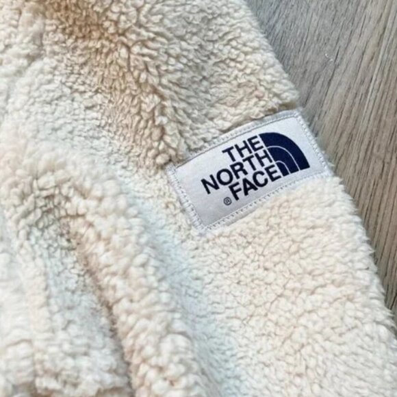 North Face Women's Cream & Tan Super Cozy Campshire Pullover Hoodie Size S/P - Picture 7 of 10